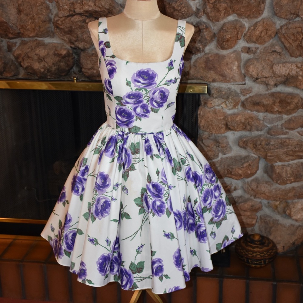Size 4 Sherri Hill Floral Dress with Pockets